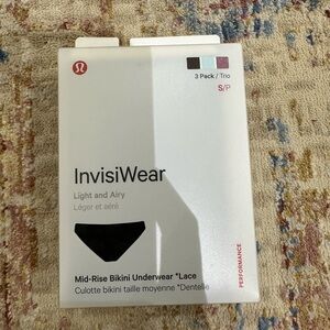lululemon athletica Black InvisiWear Panties